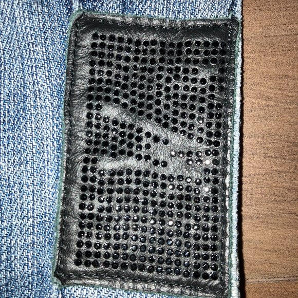 Guess by Marciano Leopard Distressed Jeans Size 27 - Picture 12 of 14